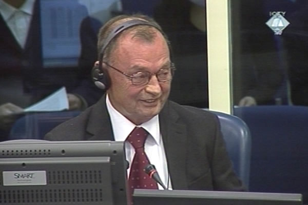 Manojlo Milovanović, svjedok na suđenju Mići Stanišiću i Stojanu Župljaninu 