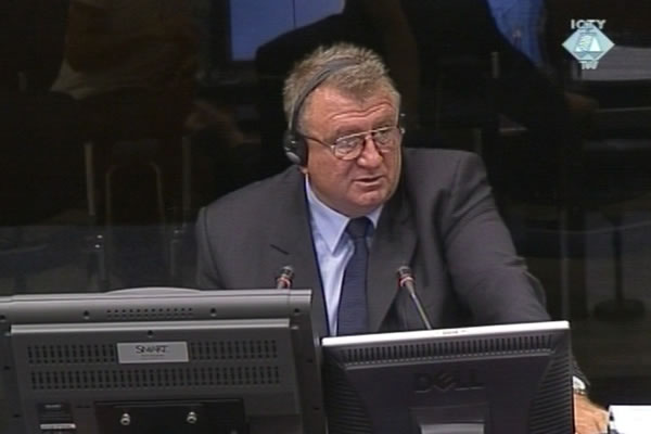 Milorad Davidović, svjedok na suđenju Mići Stanišiću i Stojanu Župljaninu