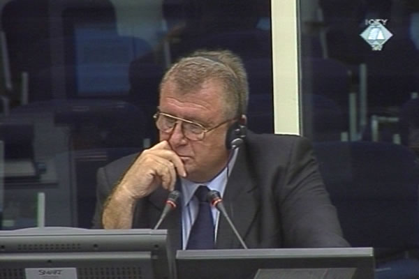 Milorad Davidović, svjedok na suđenju Mići Stanišiću i Stojanu Župljaninu