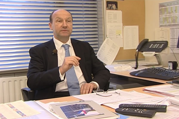 John Hocking, sekretar Tribunala 