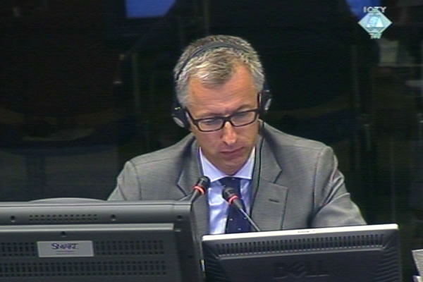 Reynaud Theunens, svjedok na suđenju Radovanu Karadžiću 