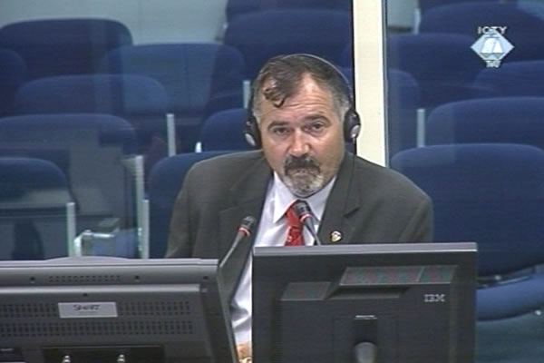 Simo Tuševljak, svjedok odbrane Miće Stanišića 