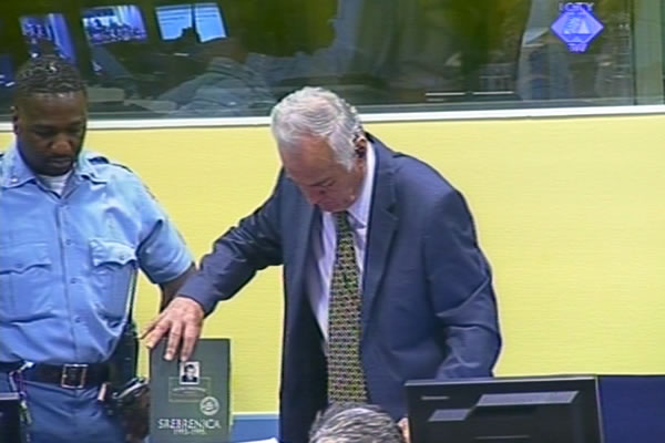 Ratko Mladić u sudnici Tribunala