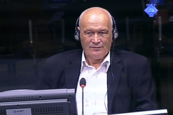 Fejzija Hadžić, svjedok na suđenju Ratku Mladiću 