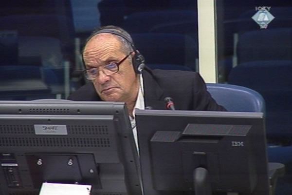 Momir Deurić, svjedok odbrane Radovana Karadžića