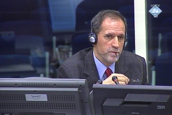 Sveto Veselinović, svjedok odbrane Radovana Karadžića Sveto Veselinović, svjedok odbrane Radovana Karadžića