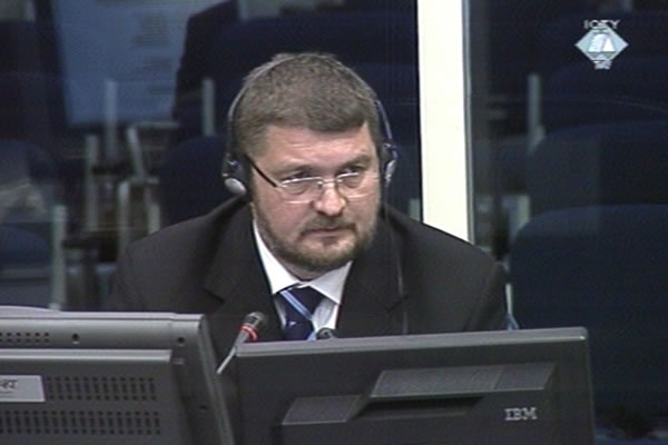 Dean Manning, svjedok na suđenju Ratku Mladiću 
