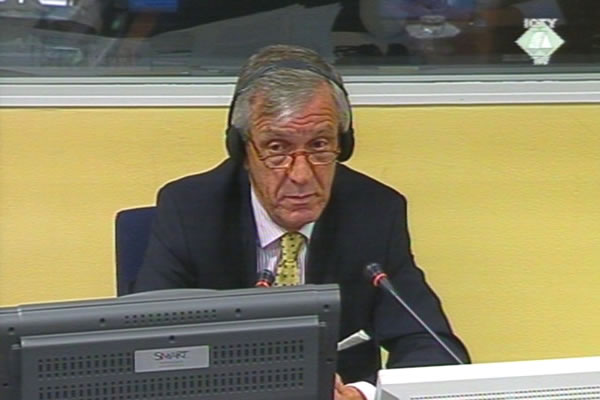 Aernout Van Linden, svjedok na suđenju Goranu Hadžiću 