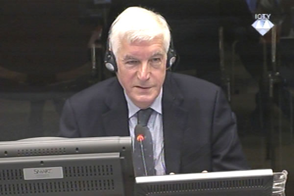 John Clark, svjedok na suđenju Ratku Mladiću 