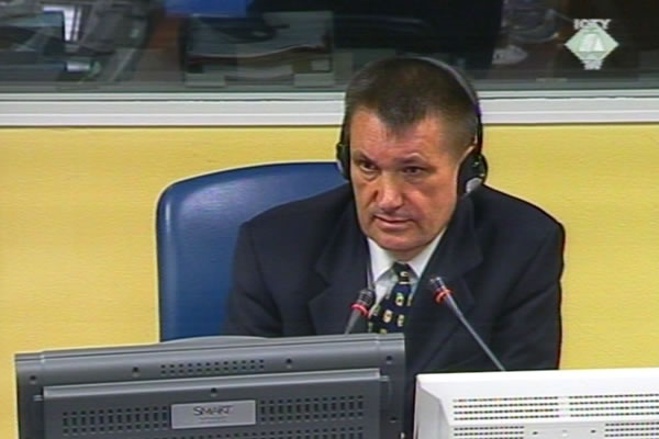 Mladen Lončar, svjedok na suđenju Goranu Hadžiću 
