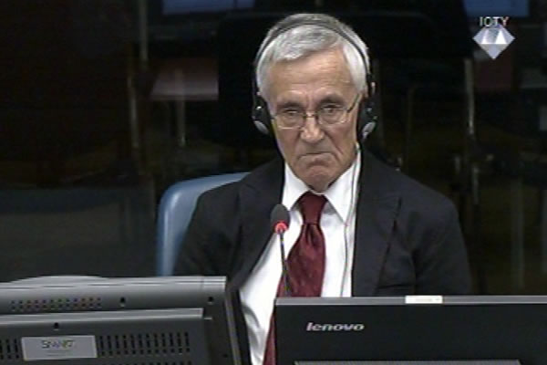 Ratomir Maksimović, svjedok odbrane Ratka Mladića 