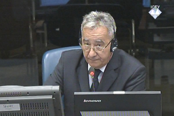 Veljko Marić, svjedok odbrane Ratka Mladića 