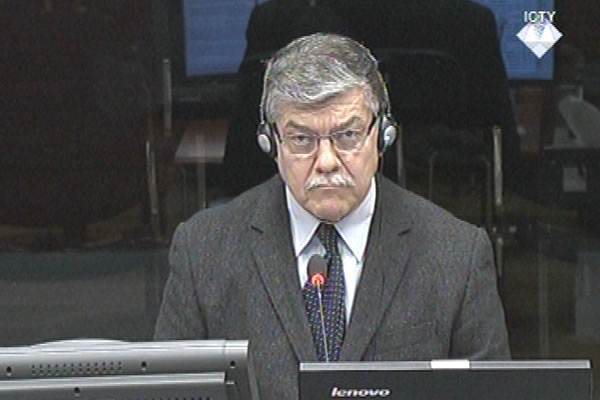 Simo Bilbija, svjedok odbrane Ratka Mladića Simo Bilbija, svjedok odbrane Ratka Mladića