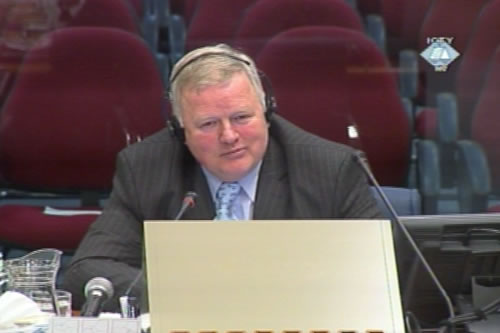 Bob Stewart, svjedok odbrane Hadžihasanovića