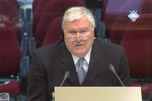 Branko Kostić, svjedok odbrane Miloševića