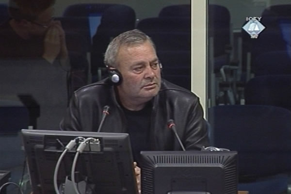 Dragan Jović, svjedok na suđenju oficirima vojske i policije bosanskih Srba optuženim za zločine u Srebrenici