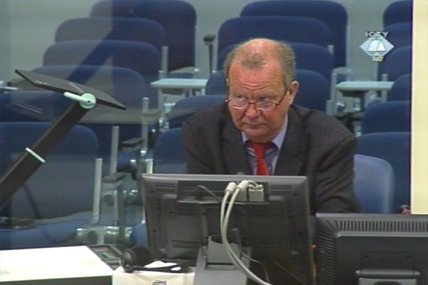 Edward Vulliamy, svjedok na suđenju Milomiru Stakiću