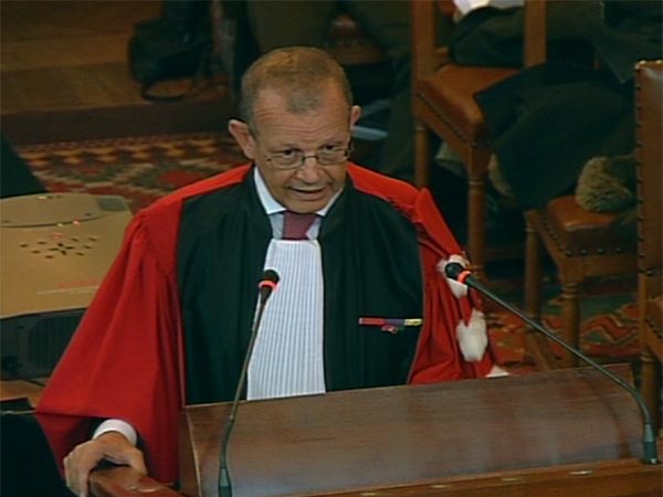 Alain Pellet, francuski profesor član tima advokata BiH