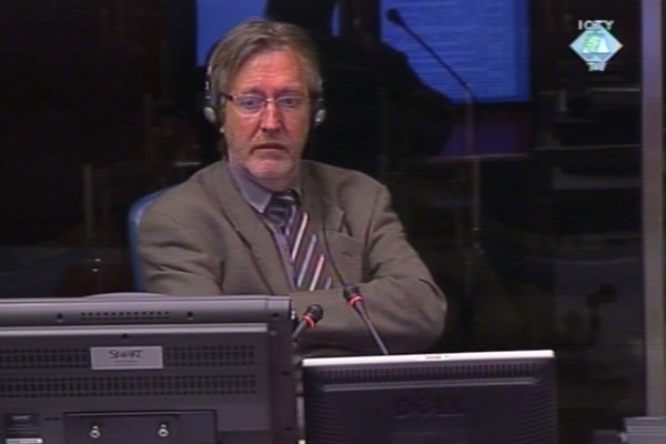 Ian Traynor, svjedok na suđenju Mići Stanišiću i Stojanu Župljaninu