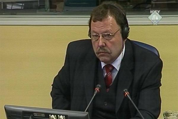 Kornelis Hendrik Nikolai, svjedok na suđenju Dragomiru Miloševiću