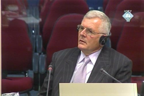 Milan Kotur, svjedok odbrane Miloševića