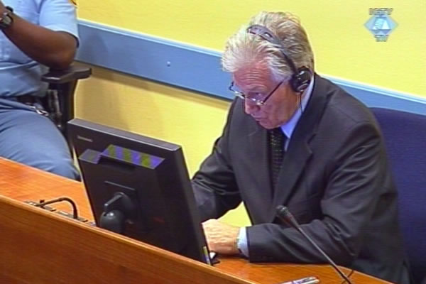 Momčilo Perišić u sudnici Tribunala