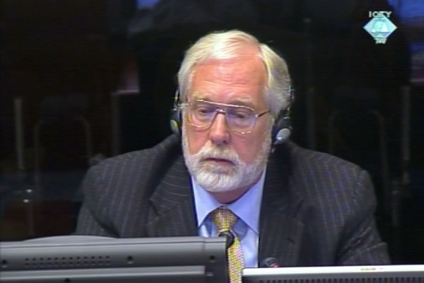 Robert Donia, svjedok na suđenju Radovanu Karadžiću