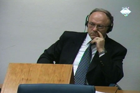 Stanislav Galić u sudnici Tribunala