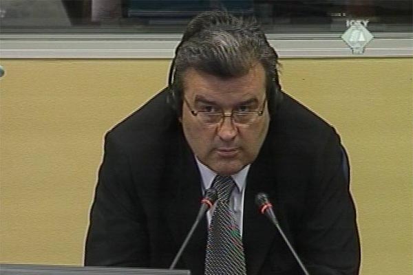 Vahid Karavelić, svjedok na suđenju Dragomiru Miloševiću