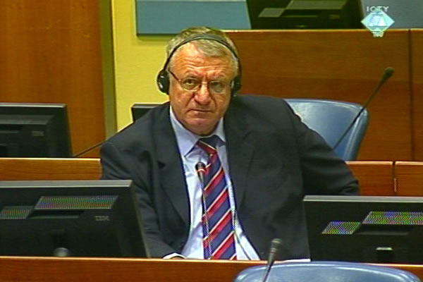 Vojislav Šešelj u sudnici Tribunala