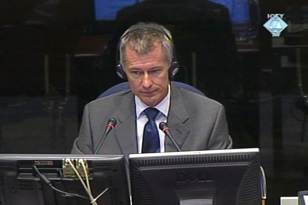 William Hayden, svjedok na suđenju Gotovini, Čermaku i Markaču